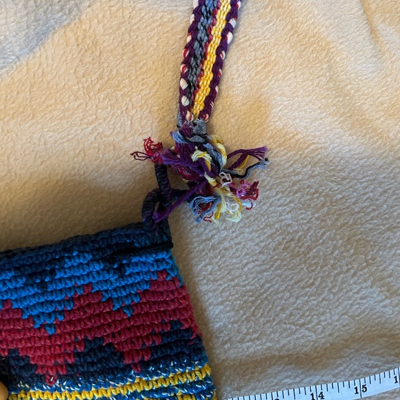 Hand woven bag from Belize. - Picture 5 of 5